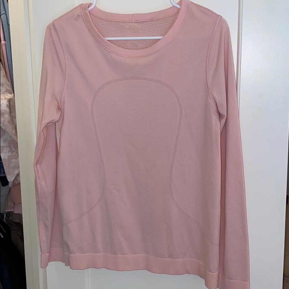 Lululemon long sleeve relaxed swiftly